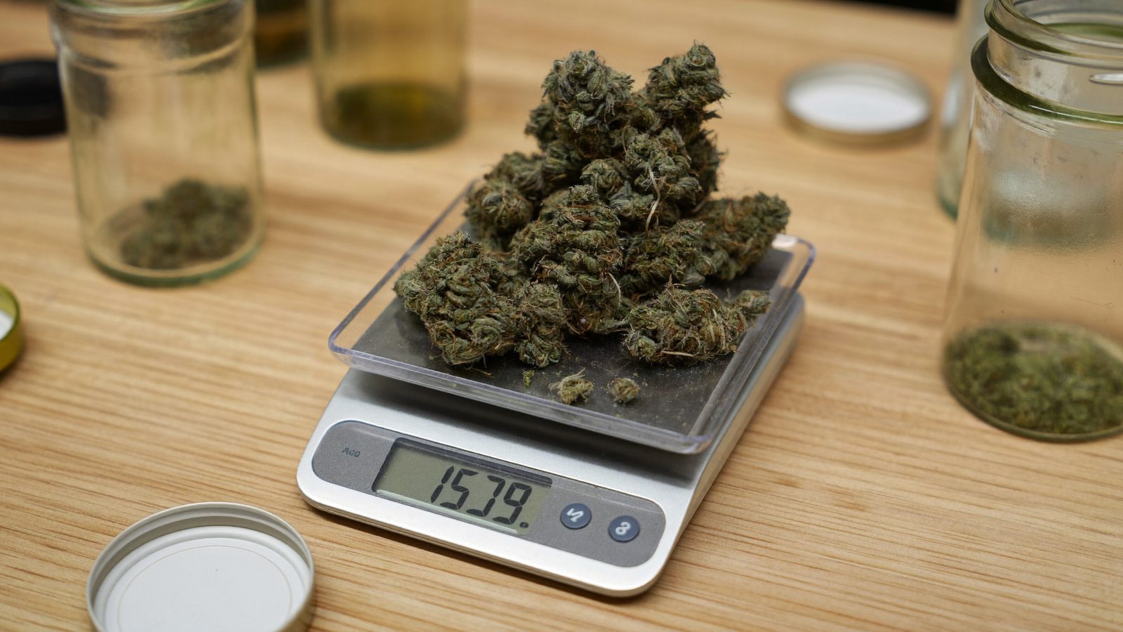 Weed Measurements Explained: Grams, Eighths, Quarters & Ounces
